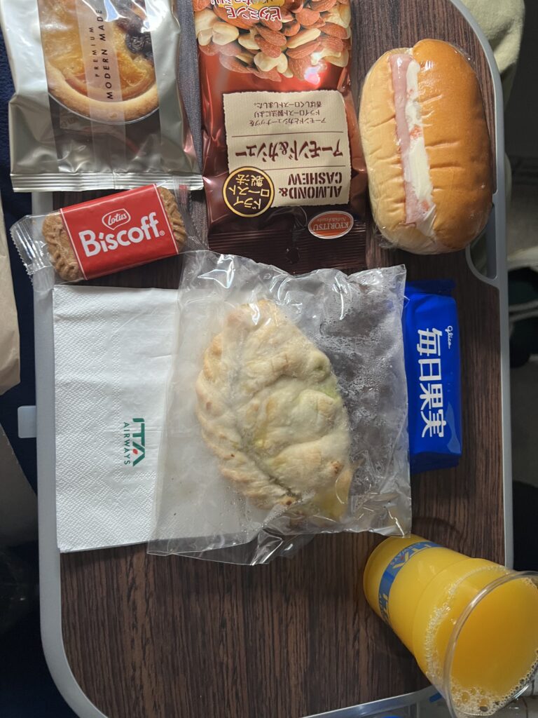 Ita airways premium economy snack 2